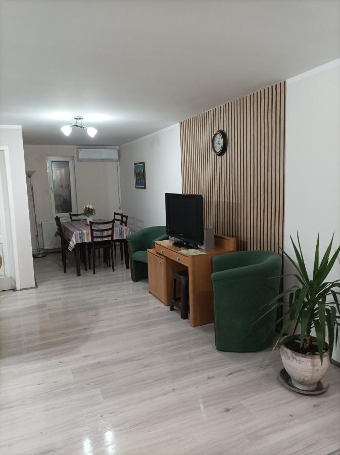 Ariana Apartman ครากูเยวัตส์ ภายนอก รูปภาพ