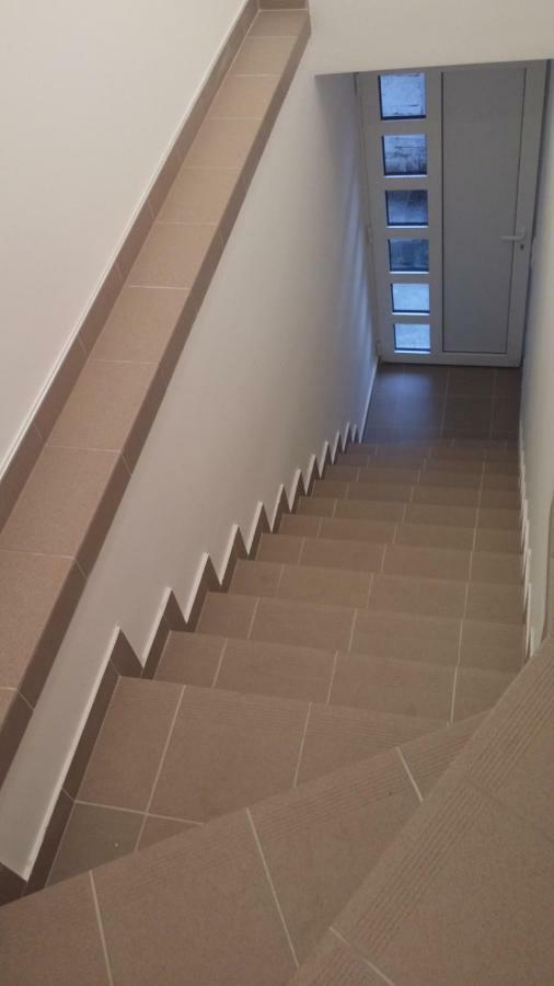 Ariana Apartman ครากูเยวัตส์ ภายนอก รูปภาพ